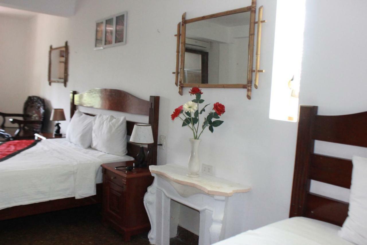 Maison Vu Tri Vien Hué Extérieur photo
